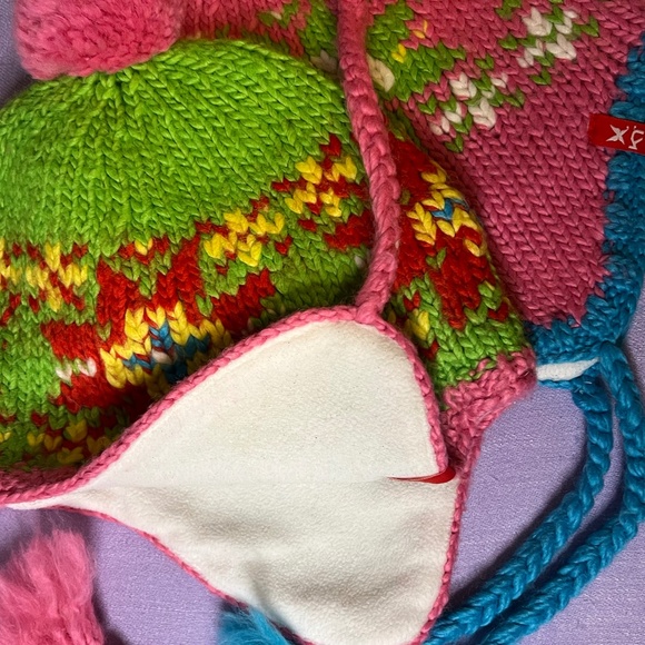 KARI TRAA  TOQUE Pink&Green Set of 2 - Picture 4 of 5
